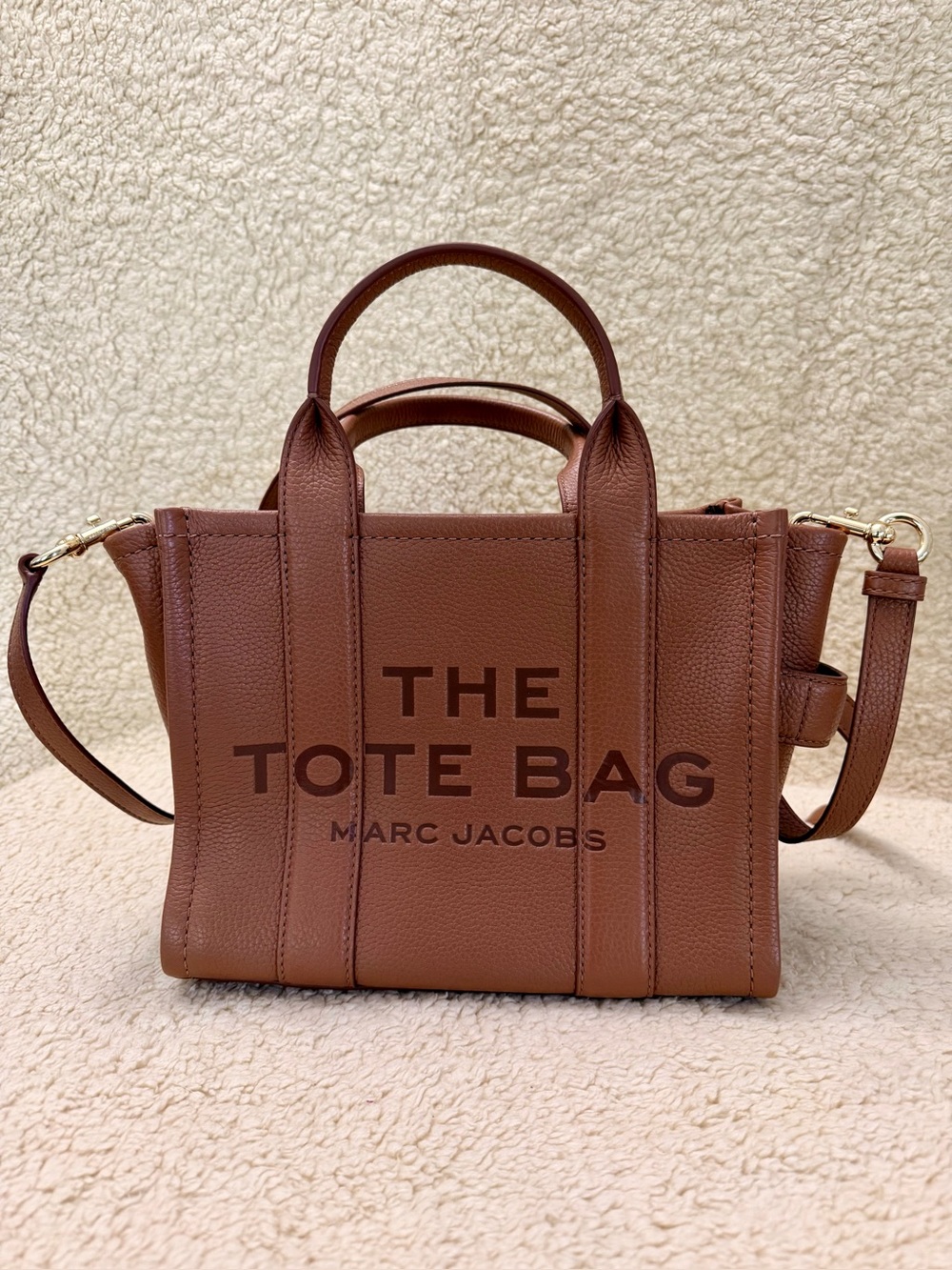 Marc Jacobs The Leather Small Tote Bag Argan Oil